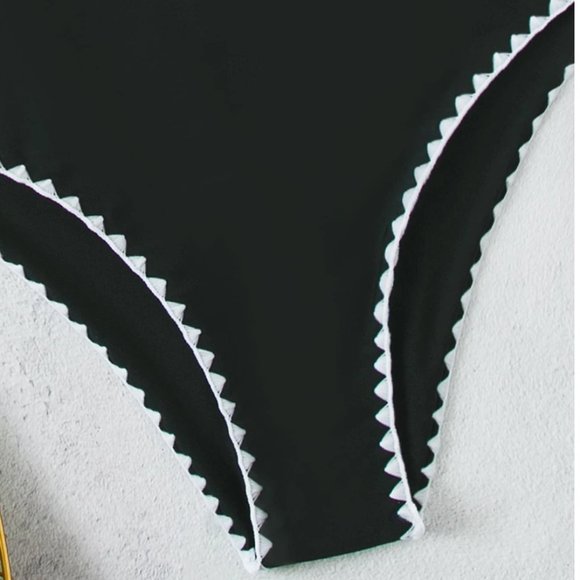 Black Whip Stitch Bikini Swimsuit - Picture 5 of 9